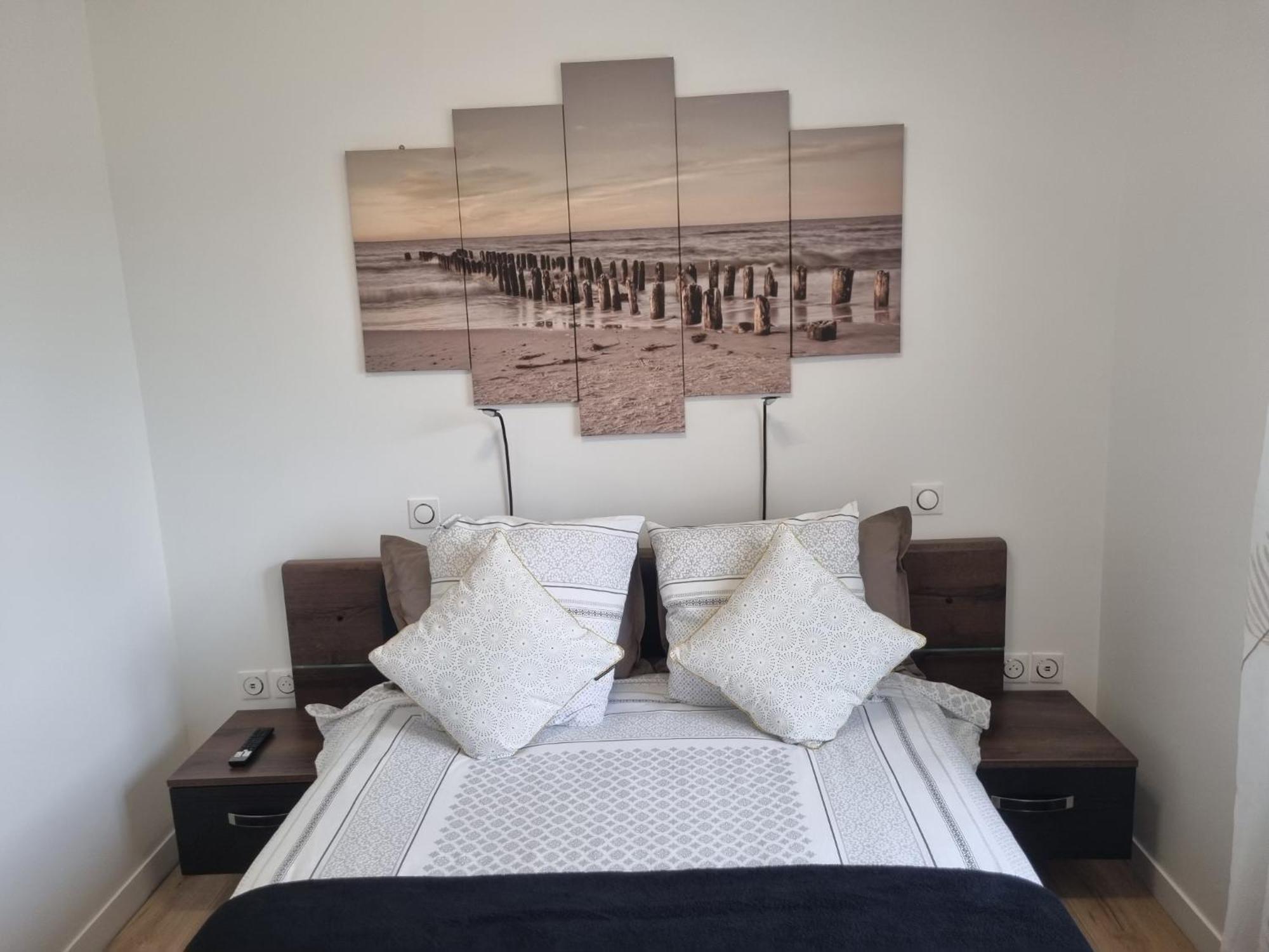 Les Appart Du Sillon Pleubian Bilik gambar